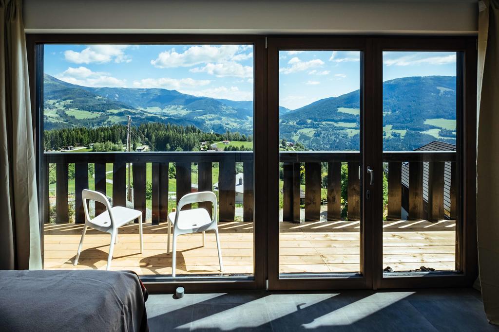 Art-Lodge Kunstpension Afritz Exteriör bild