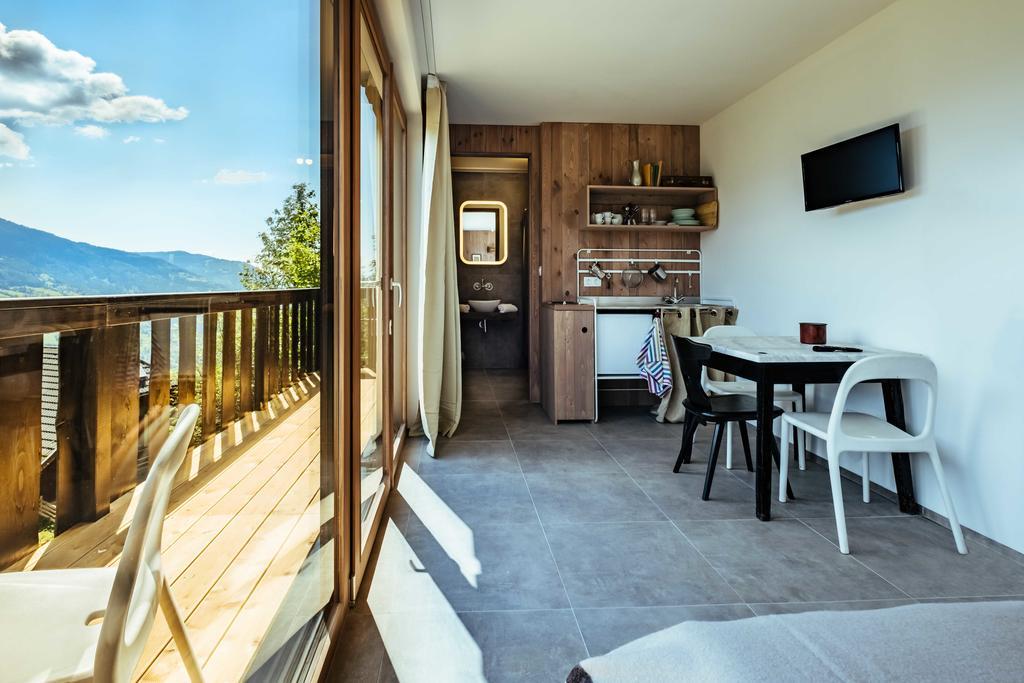 Art-Lodge Kunstpension Afritz Exteriör bild