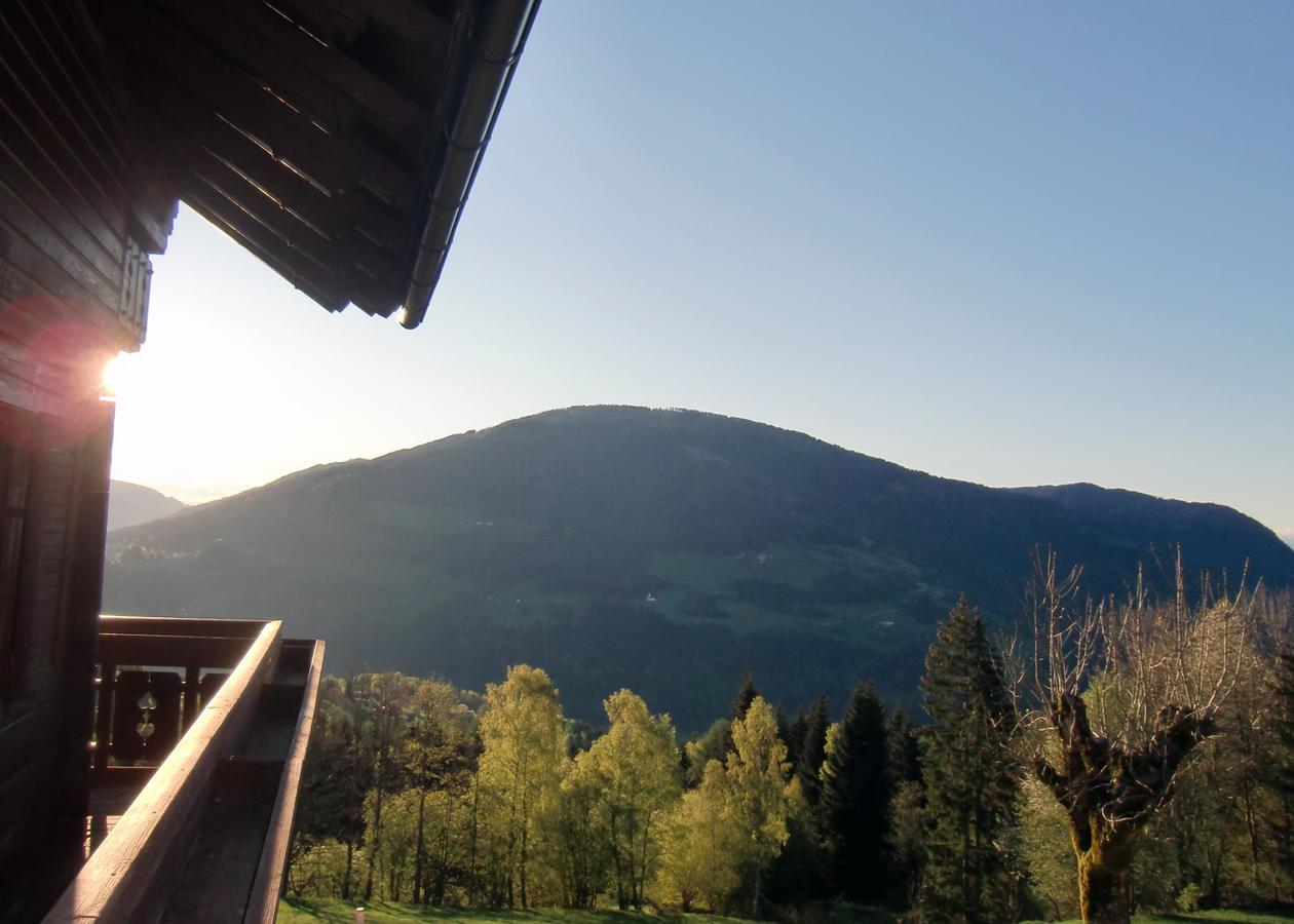 Art-Lodge Kunstpension Afritz Exteriör bild